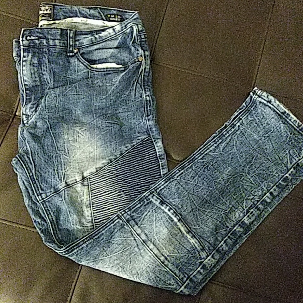 Slim fit moto jeans.. Great Condition 🌟🌟🌟🌟